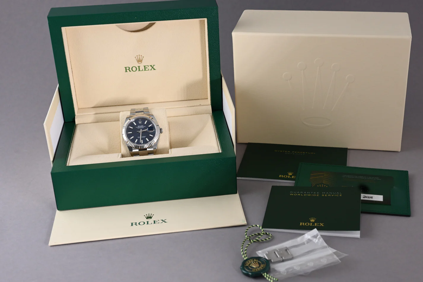 Rolex Datejust 41mm Blue Dial 126334 Oyster - gallery