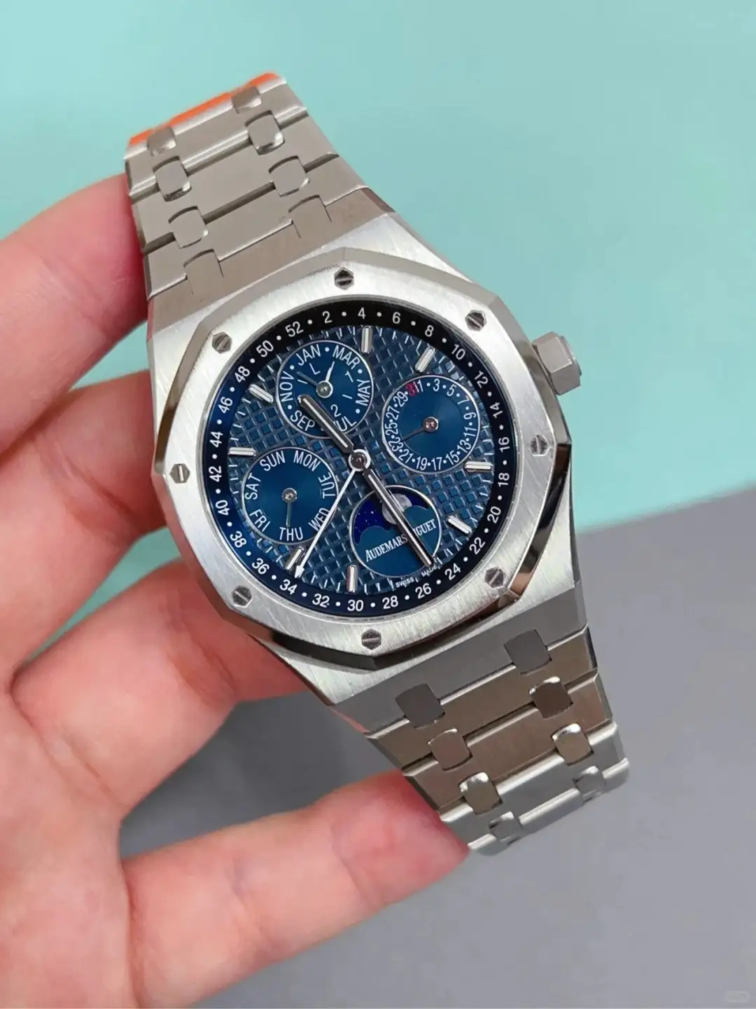 Audemars Piguet Royal Oak Perpetual Calendar Blue 26574ST.OO.1220ST.02 - gallery