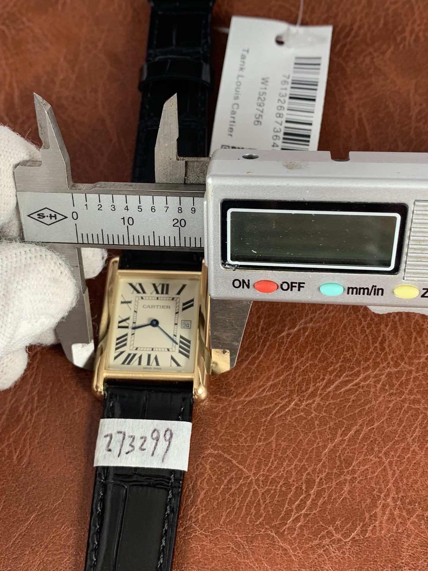 Cartier Tank Louis W1529756 Gold - view 4