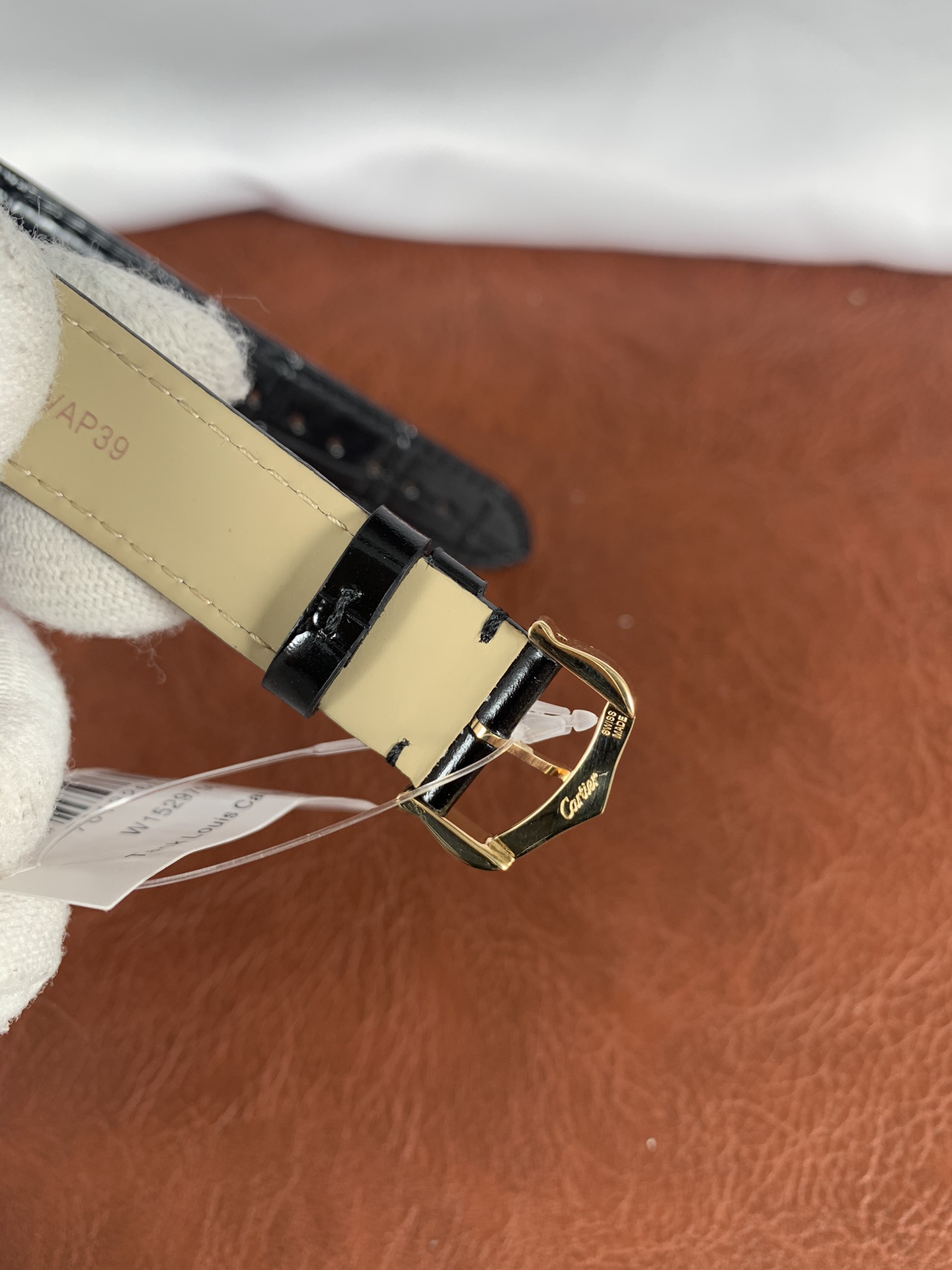 Cartier Tank Louis W1529756 Gold - view 6