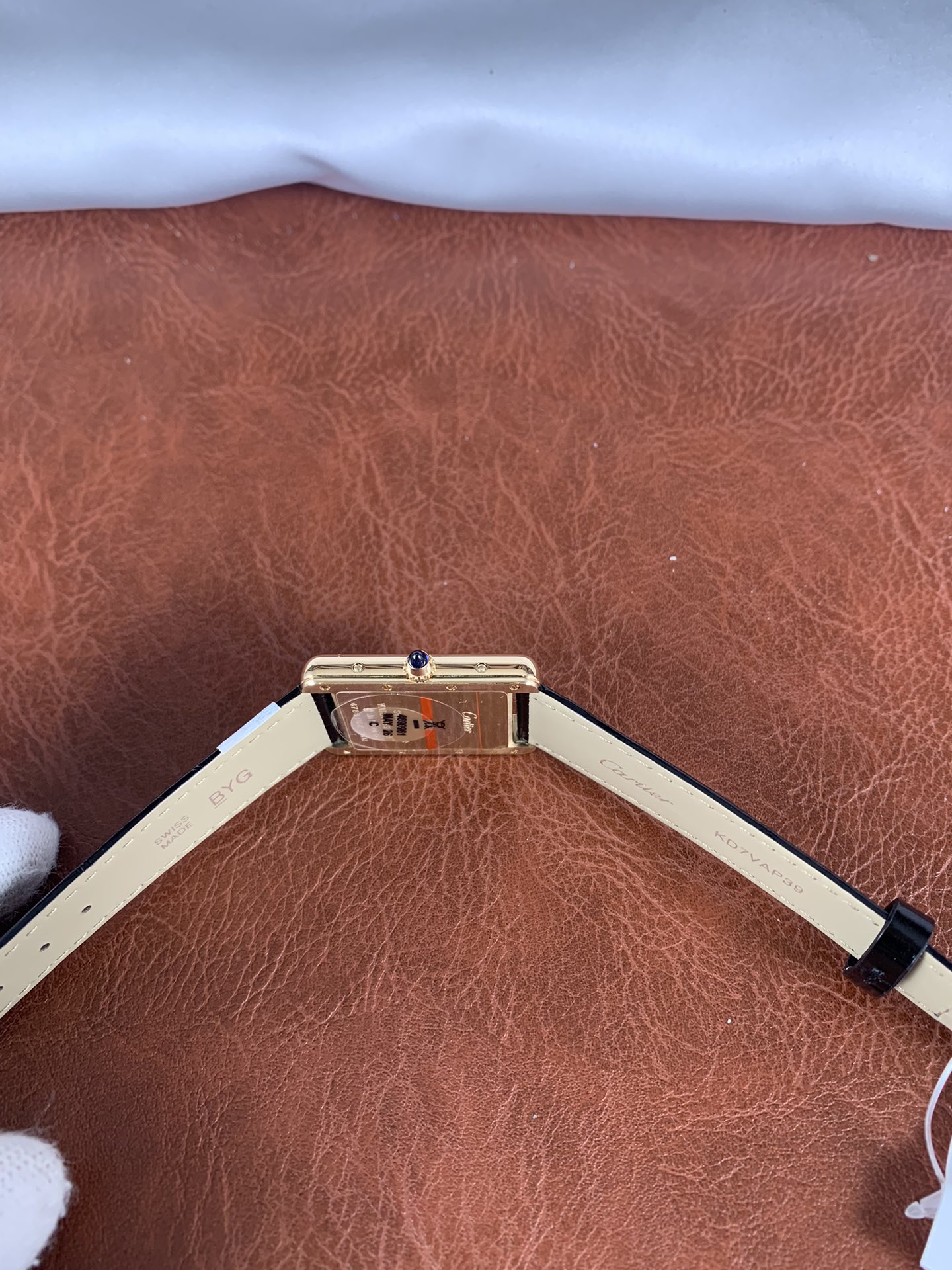 Cartier Tank Louis W1529756 Gold - view 9