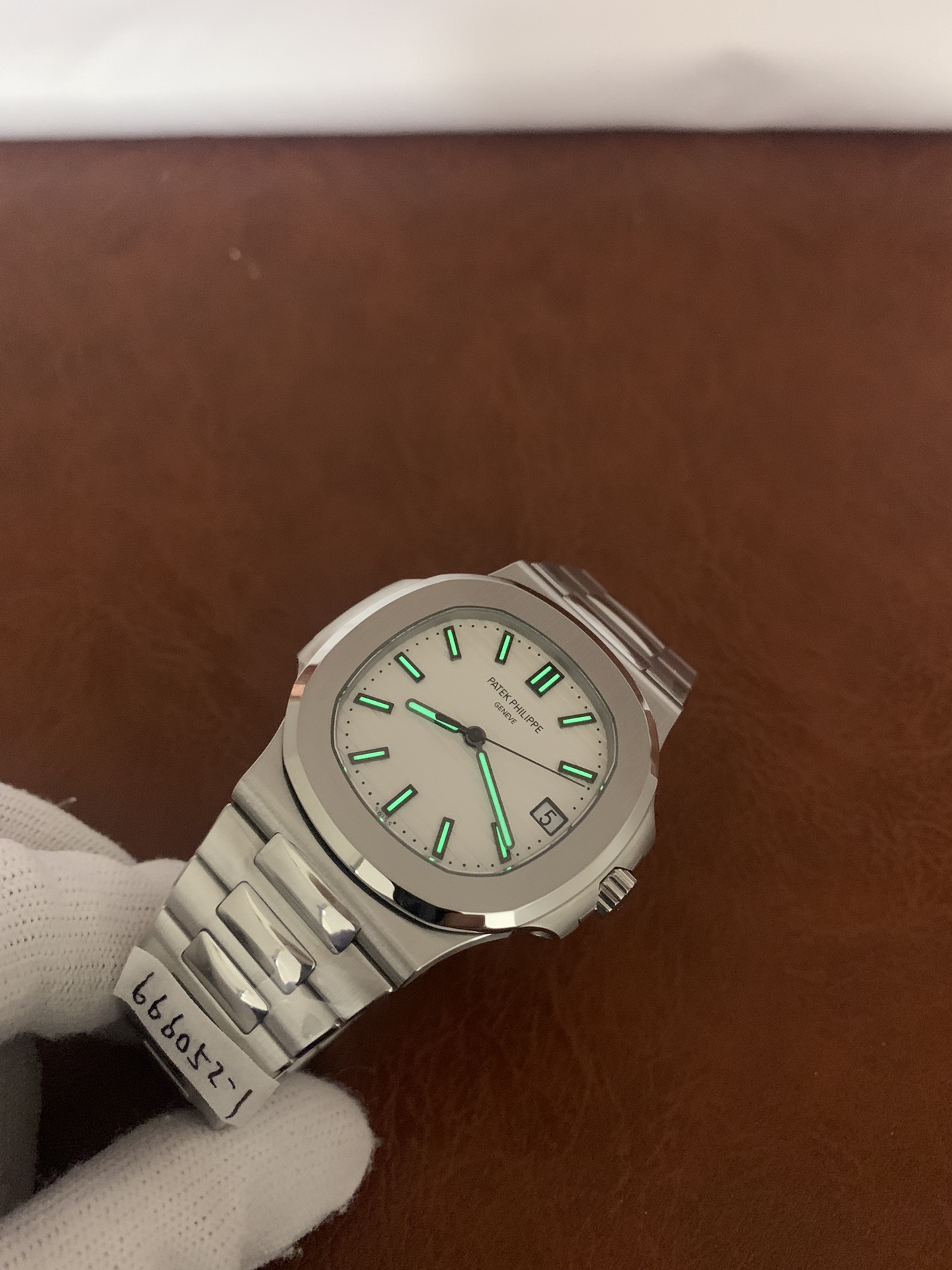Patek Philippe Nautilus 5711/1A-011 - view 8