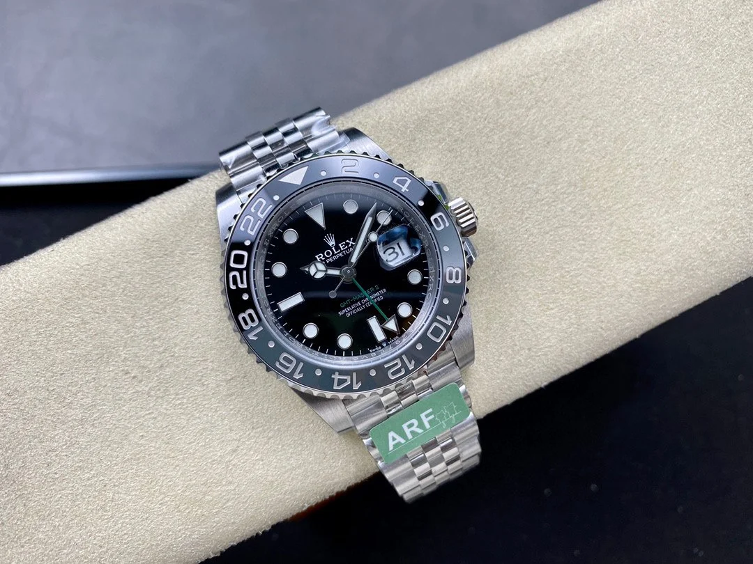 Superclone Rolex GMT-Master II 126710GRNR  Bruce Wayne  Jubilee 2024 - gallery