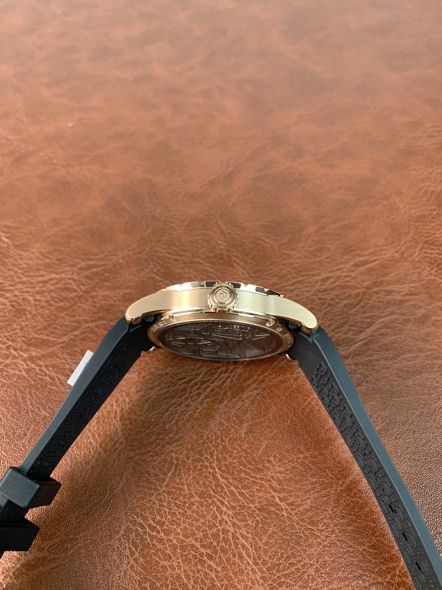 Roger Dubuis Excalibur Skeleton Flying Tourbillon - view 4
