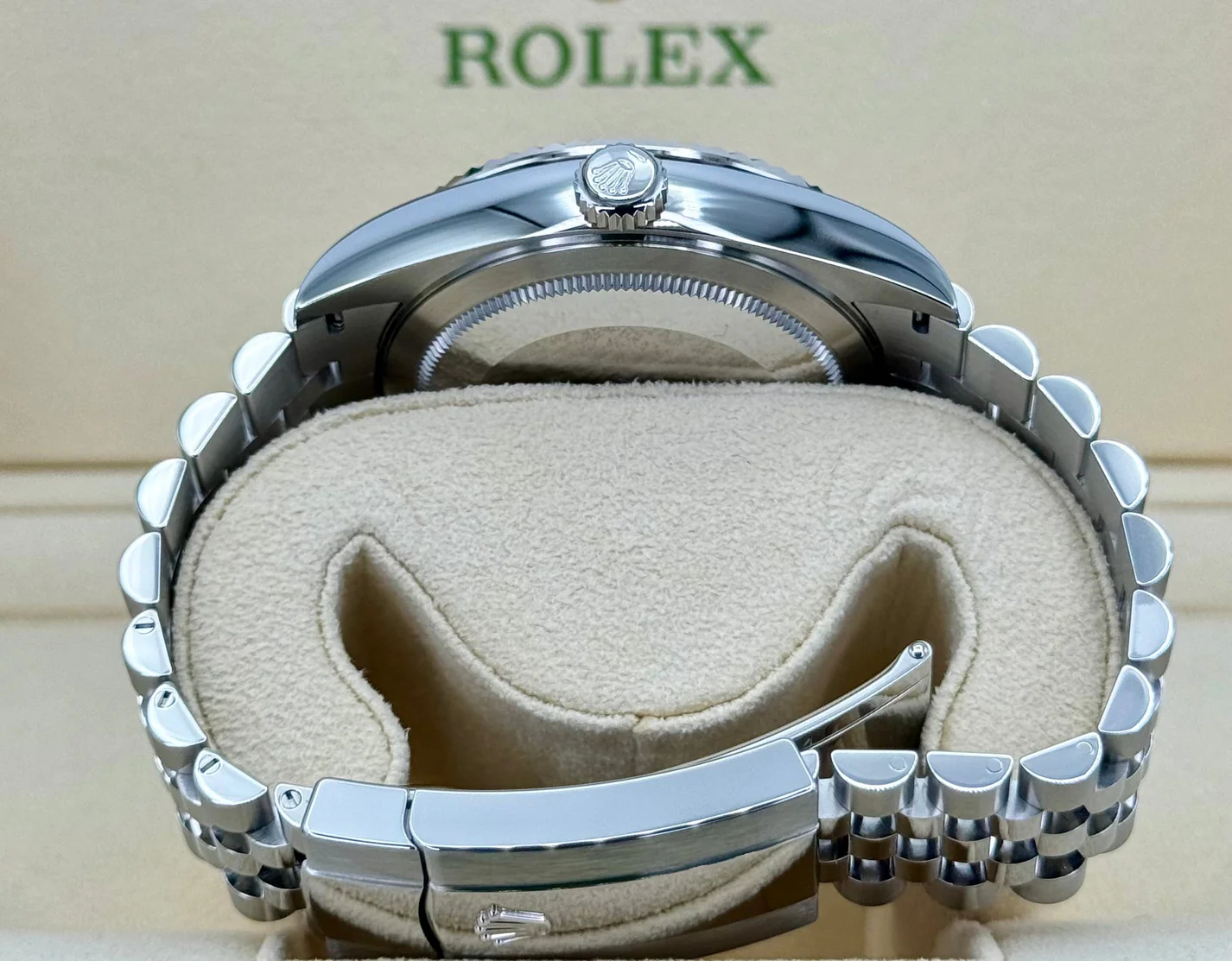 Superclone Rolex Sky-Dweller 42 mm Bright blue Dial 336934 Jubilee - gallery