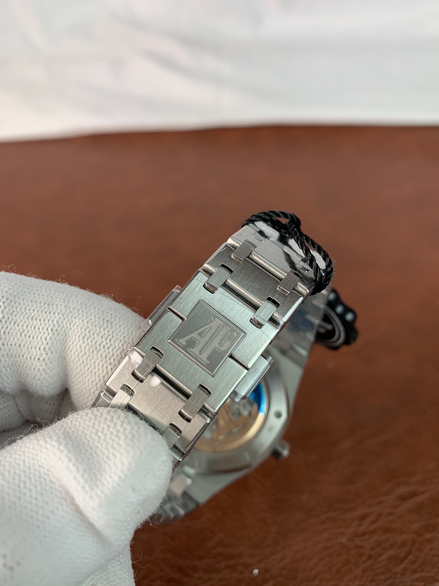 Audemars Piguet Royal Oak Jumbo Extra-thin 15202BC.OO.1240BC.01 - view 9